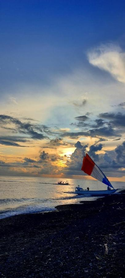 陨石民宿 艾湄湾 外观 照片